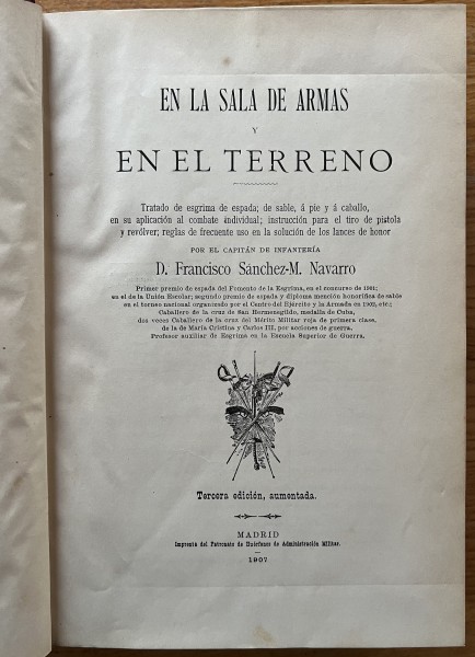 En la sala de armas y en el terreno 1907 - Tratado de esgrima de espada, de sable